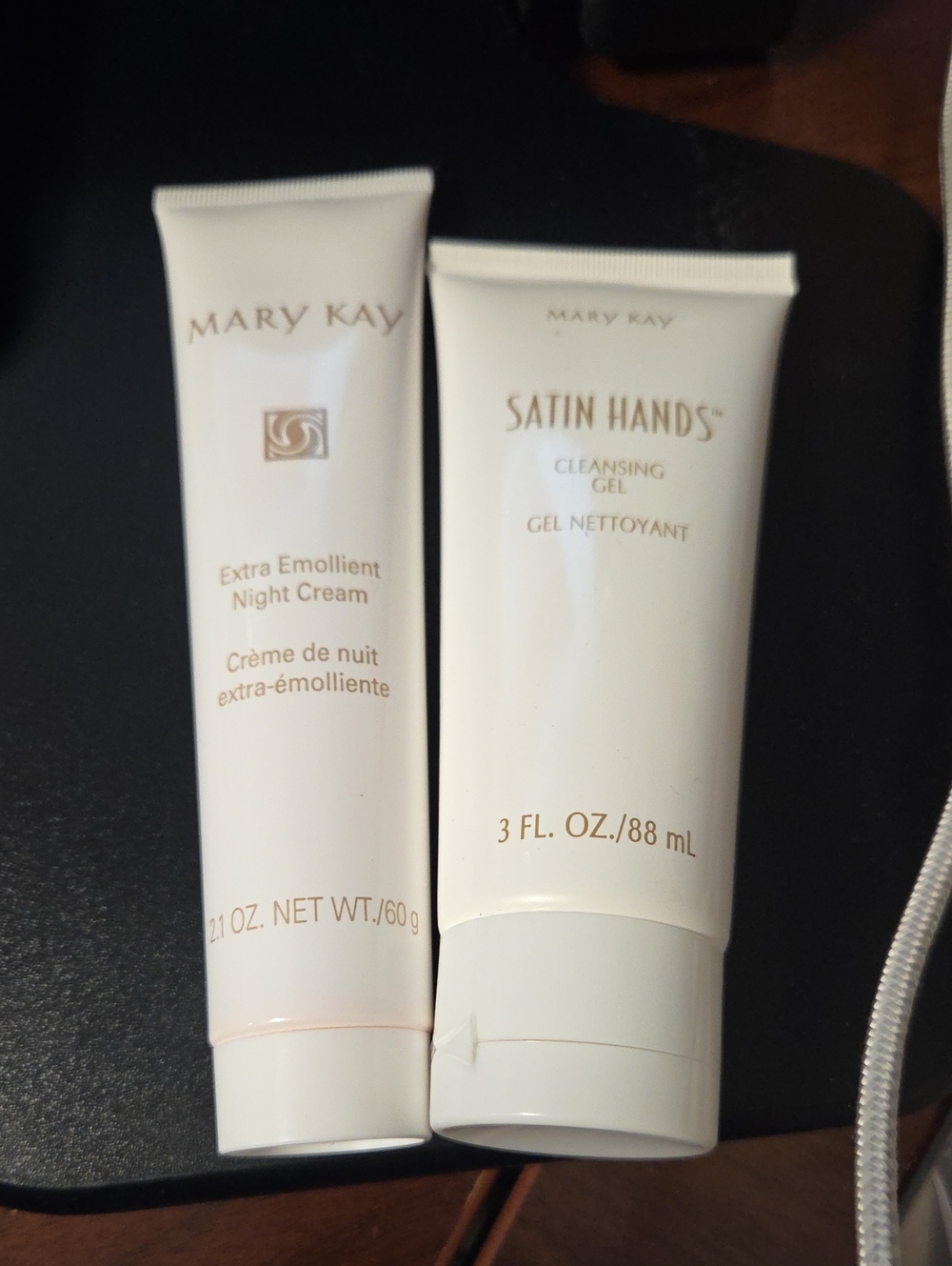 Mary Kay Satin Hands Cleansing Gel & Extra Emollient Night Cream - White